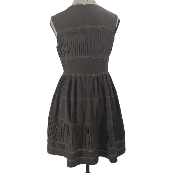 Particular Grin pleated ladies dress green Size Medium office goblincore fairy - Picture 2 of 8